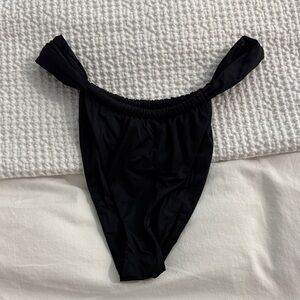 Dippin’ Daisy’s Bisou Bottom